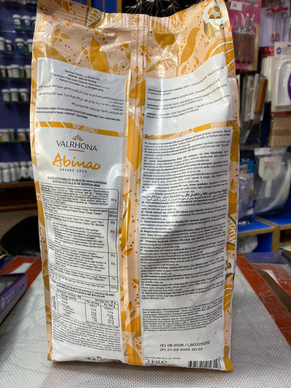 Valrhona Abinao 85% Dark Chocolate Fèves 1kg Repacked